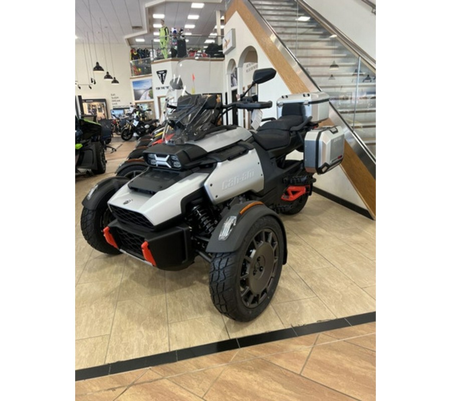 2025 Can-Am Canyon? XT
