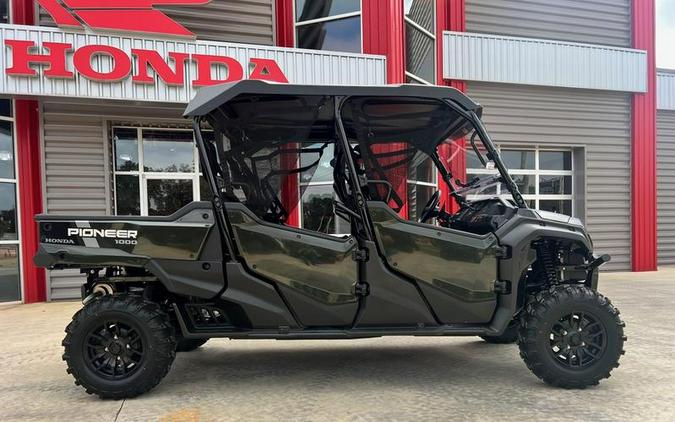 2025 Honda® Pioneer 1000-6 Deluxe Crew