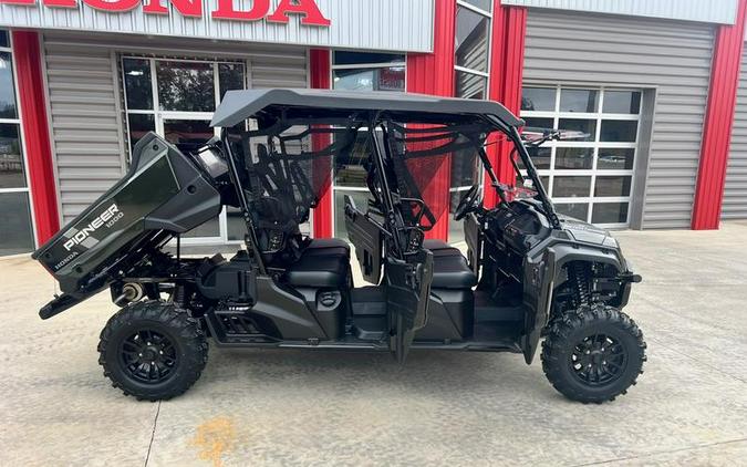 2025 Honda® Pioneer 1000-6 Deluxe Crew