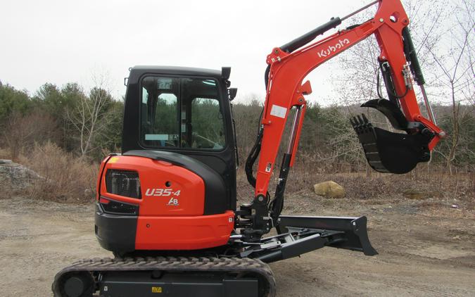 2023 Kubota U35-4 EXCAVATOR WITH THUMB LIKE NEW