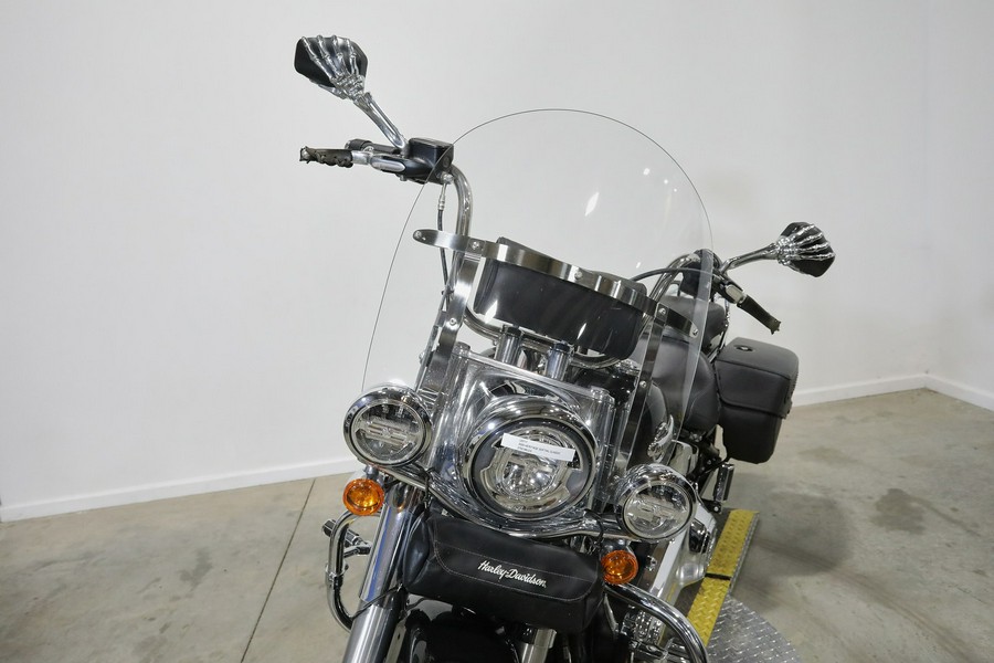 2020 Harley-Davidson® HERITAGE CLASSIC SOFTAIL