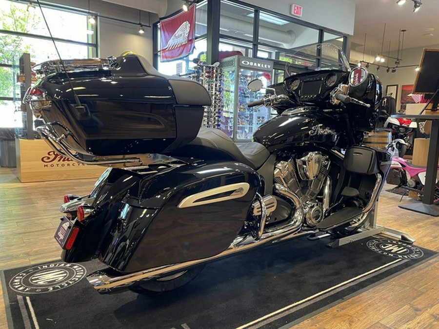 2025 Indian Roadmaster Powerplus Limited Black Metallic