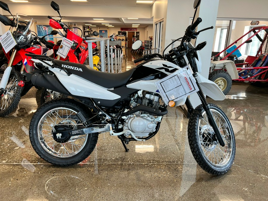 2025 Honda XR150L