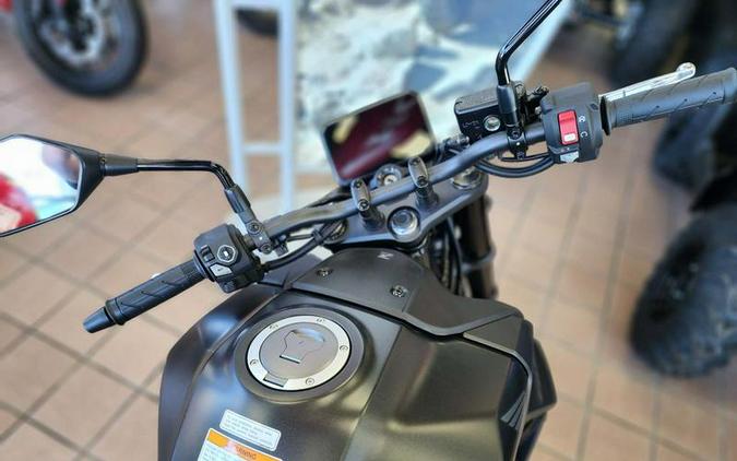 2025 Honda® CB750 Hornet