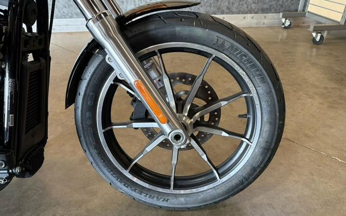 2020 Harley-Davidson® Low Rider® FXLR
