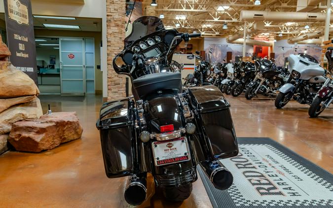 2017 Harley-Davidson Street Glide Special Grand American Touring FLHXS