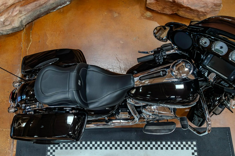 2017 Harley-Davidson Street Glide Special Grand American Touring FLHXS