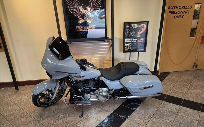 2024 Harley-Davidson Street Glide® Billiard Gray