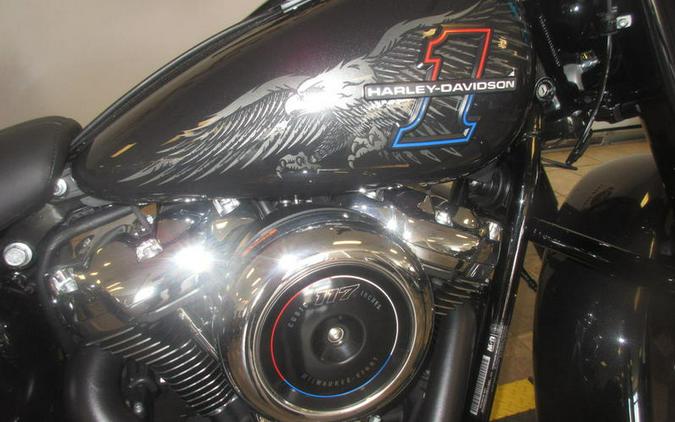 2026 Harley-Davidson® FLHC - Heritage Classic