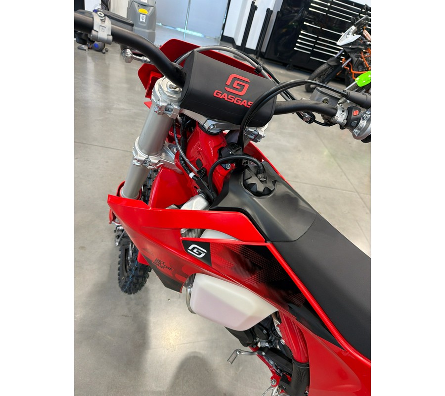 2027 GASGAS EC 300