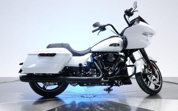 2024 Harley-Davidson Road Glide Review [17 Fast Facts]