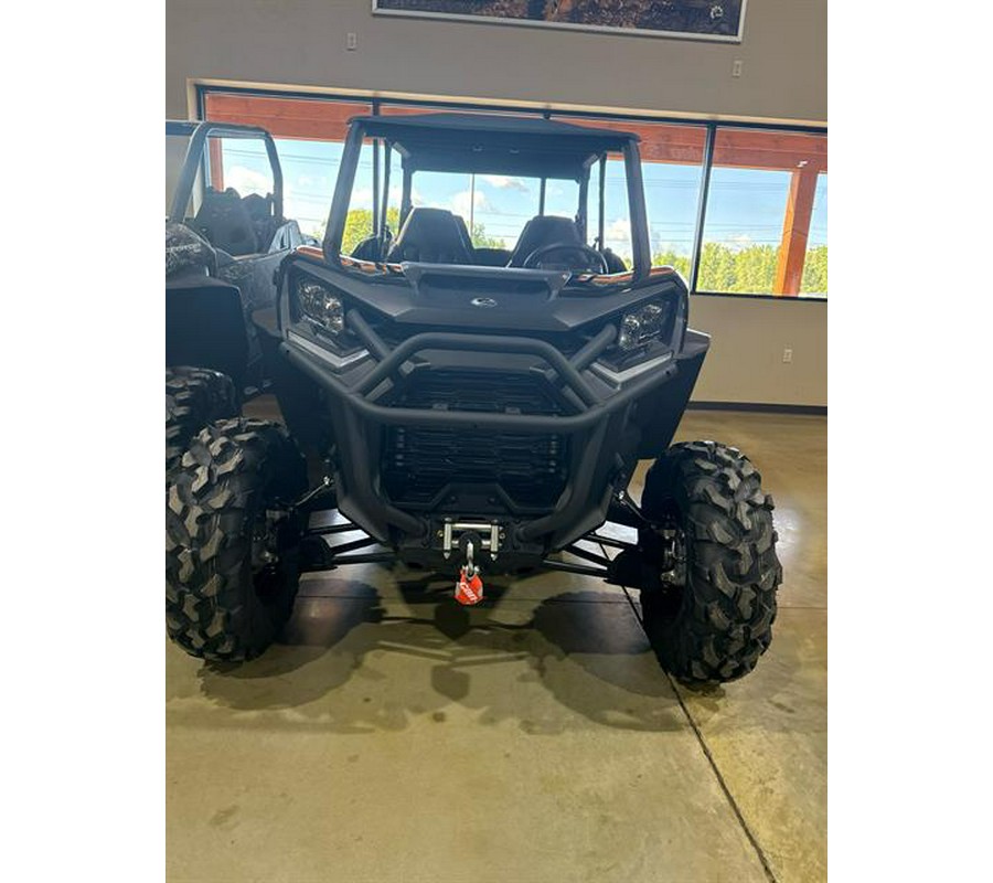 2025 Can-Am Commander MAX XT 700