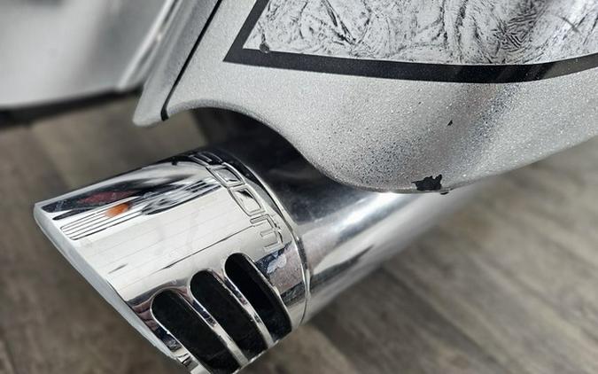 2018 Indian Chieftain Elite Black Hills Silver w/ Marble Accents