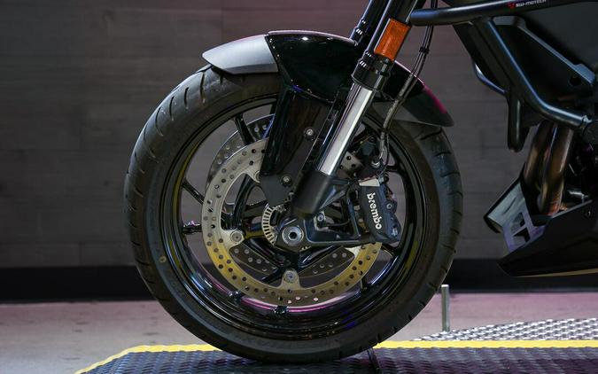 2023 BMW F 900 XR