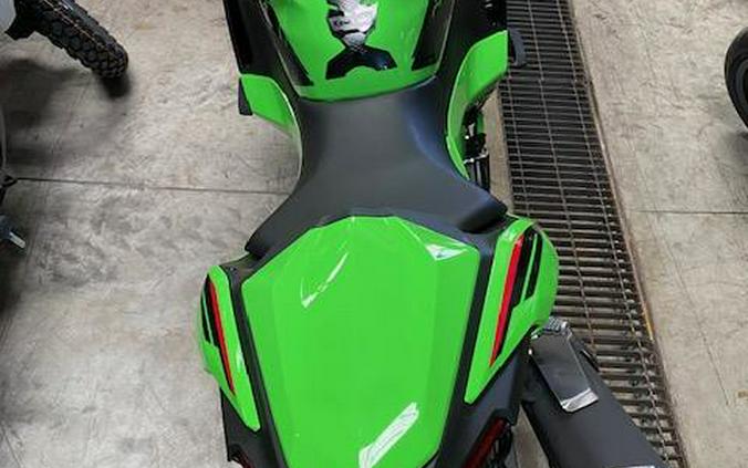 2024 Kawasaki NINJA 500 KRT SE ABS LIME GREEN / EBONY