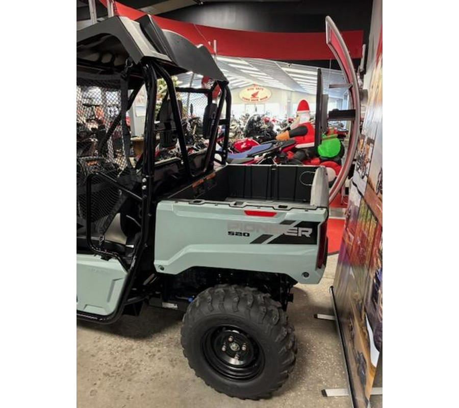 2026 Honda® Pioneer 520