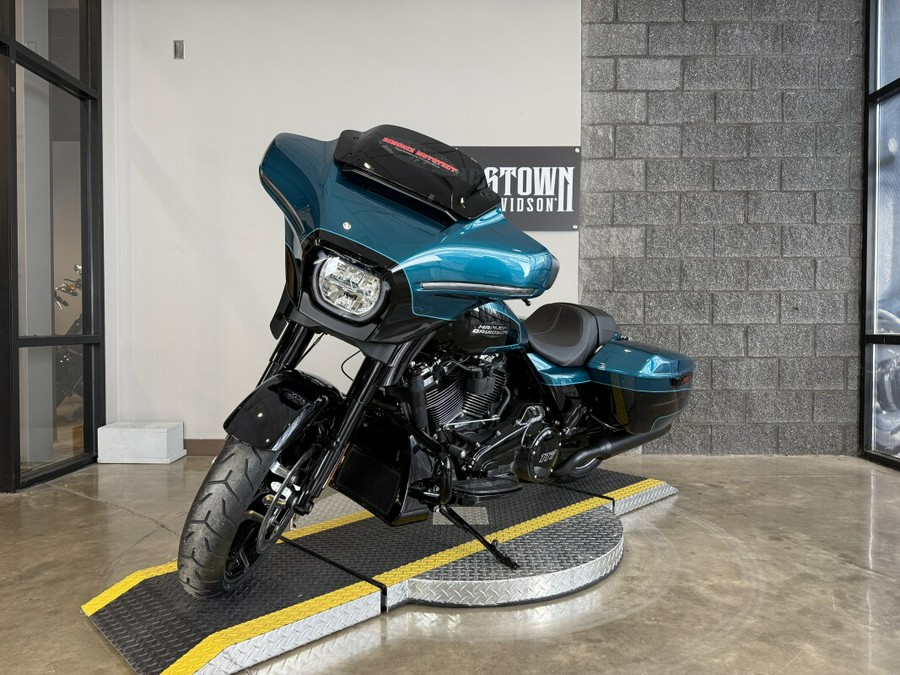 2026 Harley-Davidson® Street Glide® FLHX