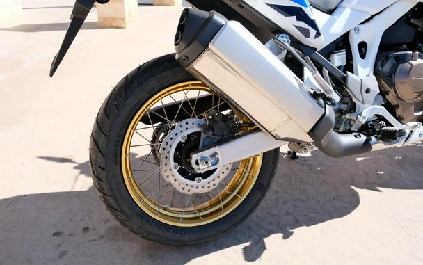 2025 HONDA AFRICA TWIN ADV SP ES