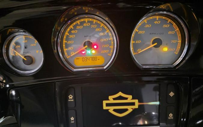 2014 Harley-Davidson FLHXS - Street Glide Special