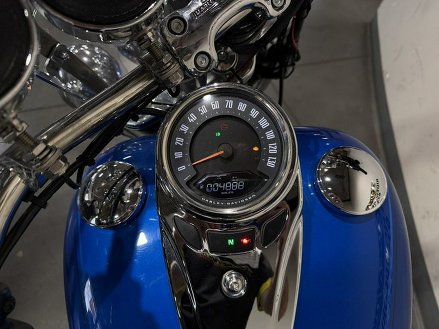 2018 Harley-Davidson Softail FLDE - Deluxe