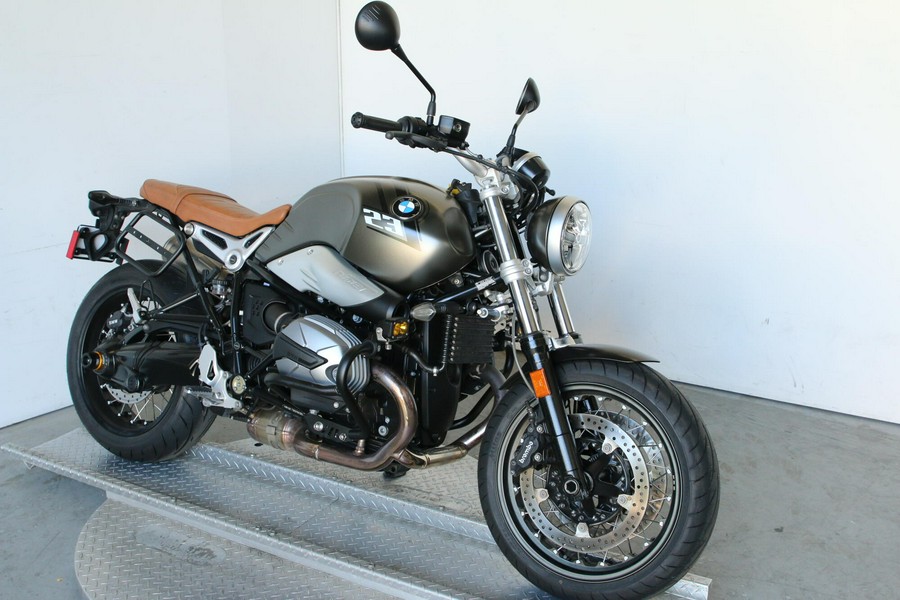 2023 BMW Motorrad R nineT Scrambler