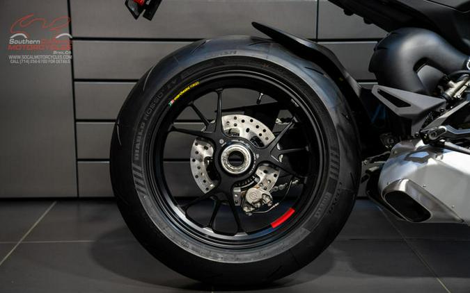 2024 Ducati Streetfighter V4 S Grey & Black