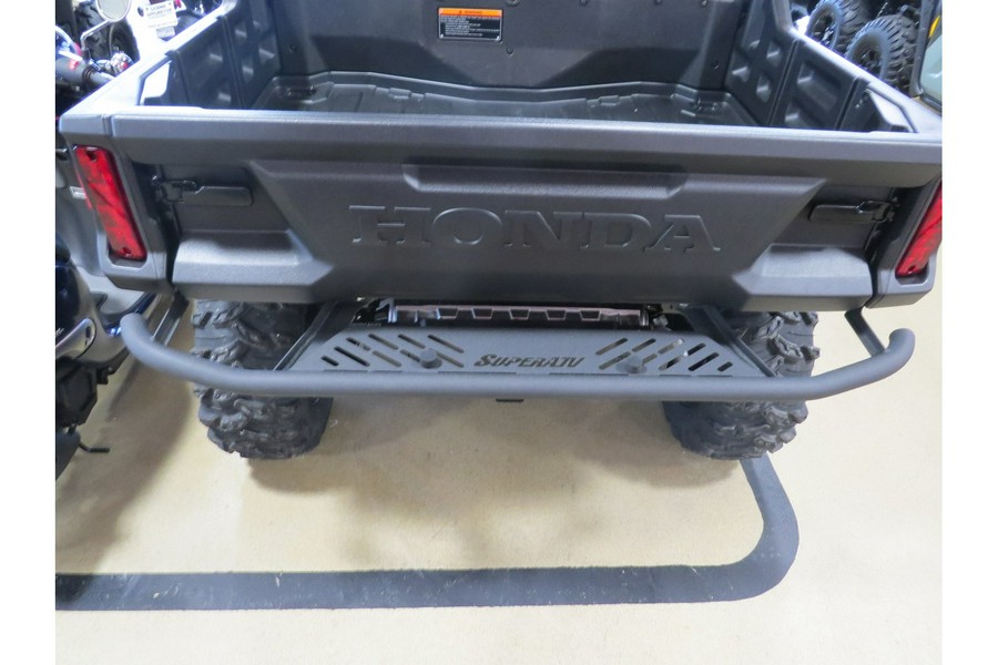 2025 Honda Pioneer 1000-6 Crew Deluxe