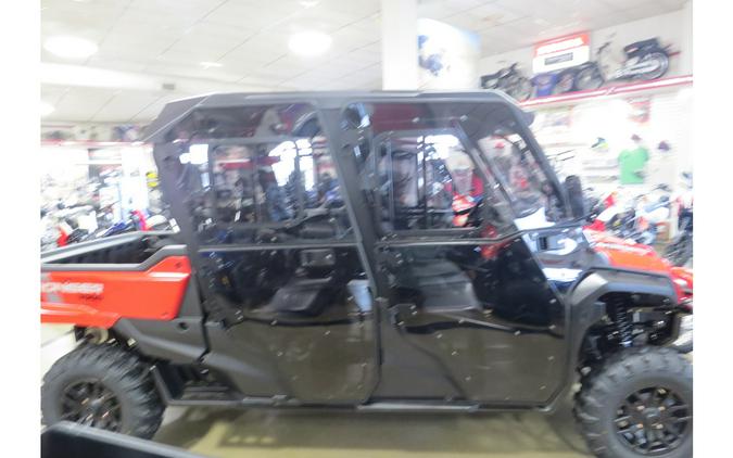 2025 Honda Pioneer 1000-6 Crew Deluxe