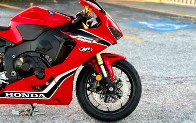 2017 Honda® CBR1000RRH