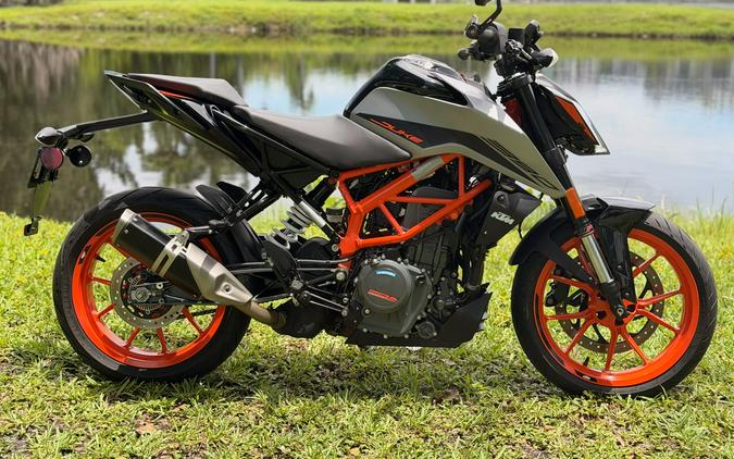 2022 KTM 390 Duke
