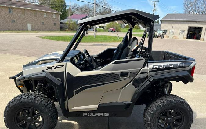 2024 Polaris Industries GENERAL® XP 1000 Ultimate Matte Silver Quartz