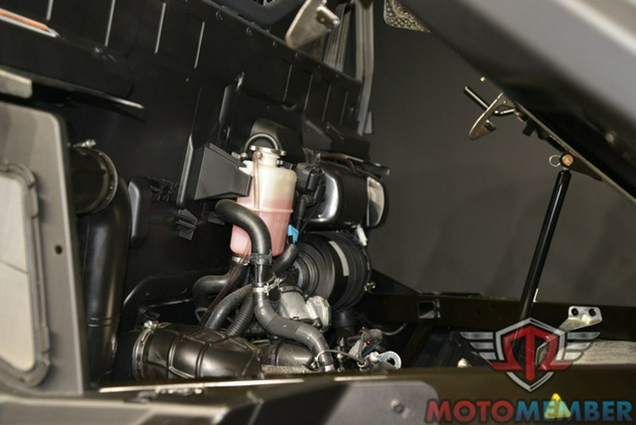 2026 Can-Am Defender XT HD9