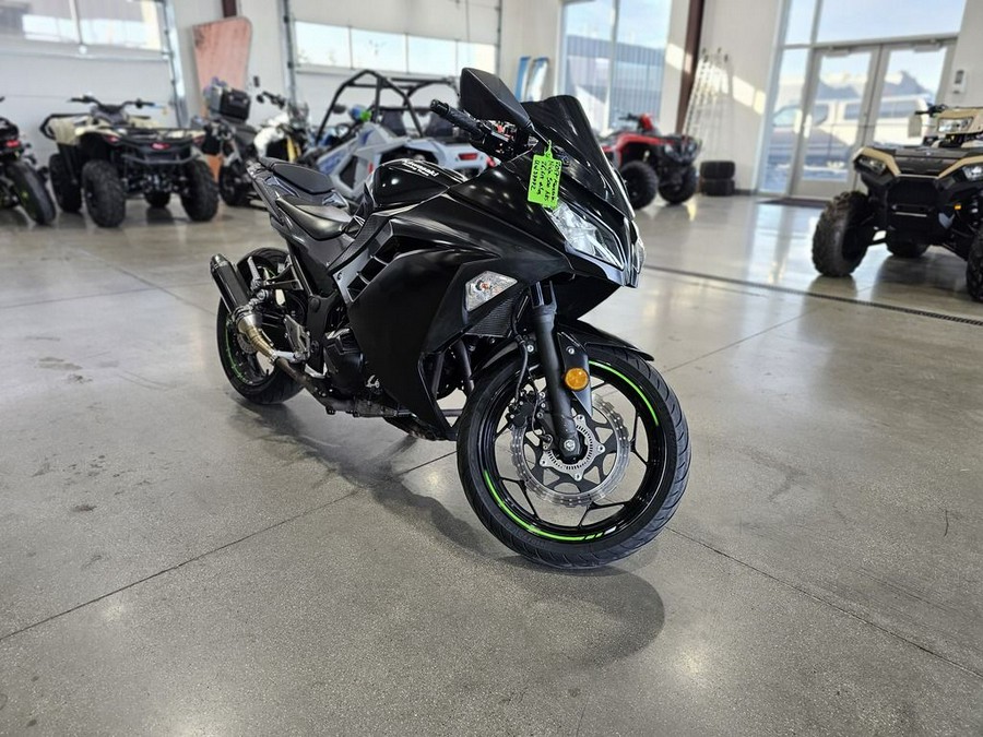 2017 Kawasaki Ninja® 300 ABS KRT Edition