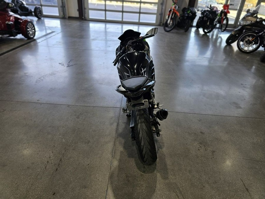 2017 Kawasaki Ninja® 300 ABS KRT Edition