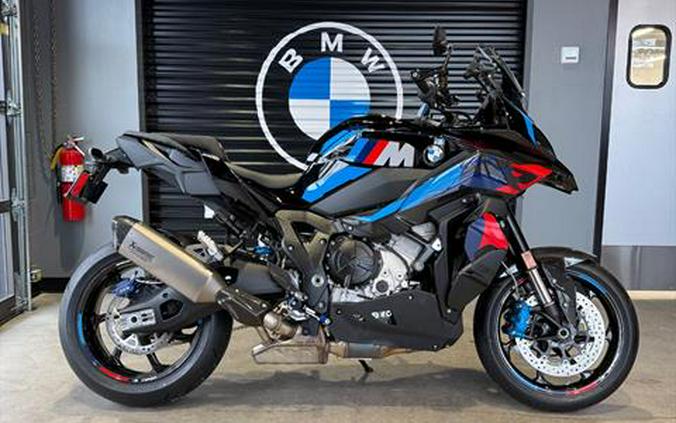 2026 BMW M 1000 XR