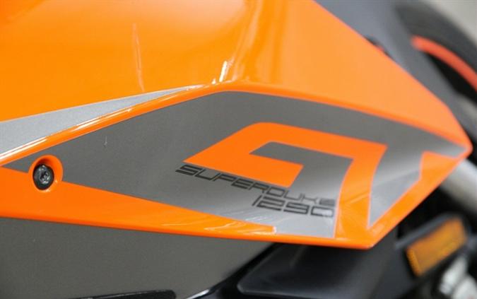 2016 KTM 1290 SUPER DUKE GT