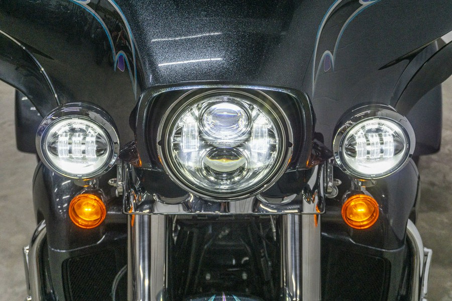 2015 Harley-Davidson® FLHTCUTG - Tri-Glide® Ultra