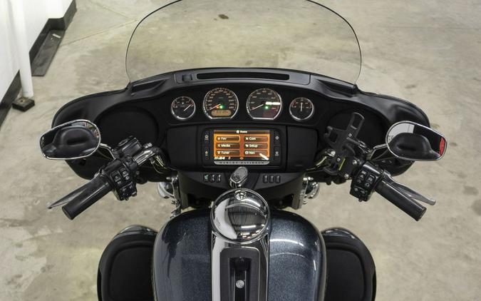 2015 Harley-Davidson® FLHTCUTG - Tri-Glide® Ultra