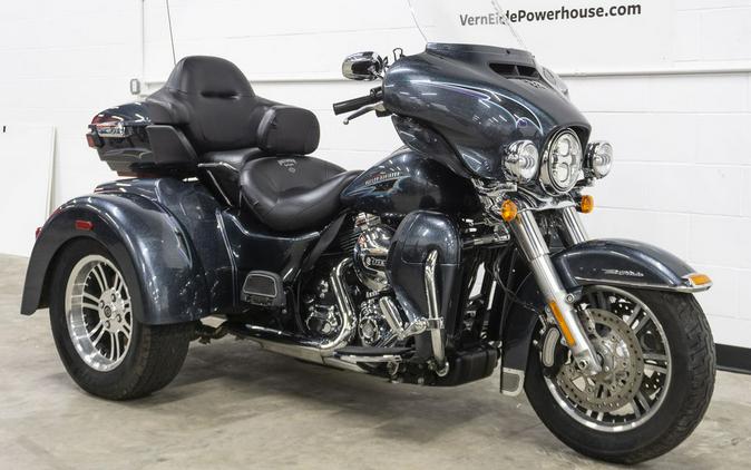 2015 Harley-Davidson® FLHTCUTG - Tri-Glide® Ultra