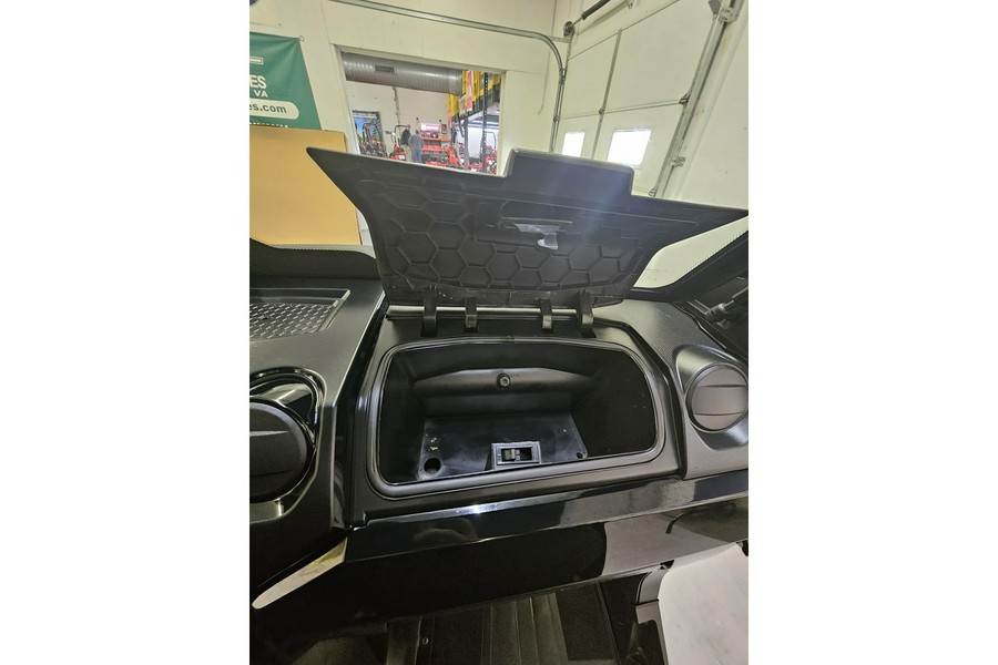 2024 Polaris Ranger XD1500 Premium (R24XAE1RBH)