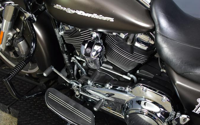 2020 Harley-Davidson Road Glide River Rock Gray Denim