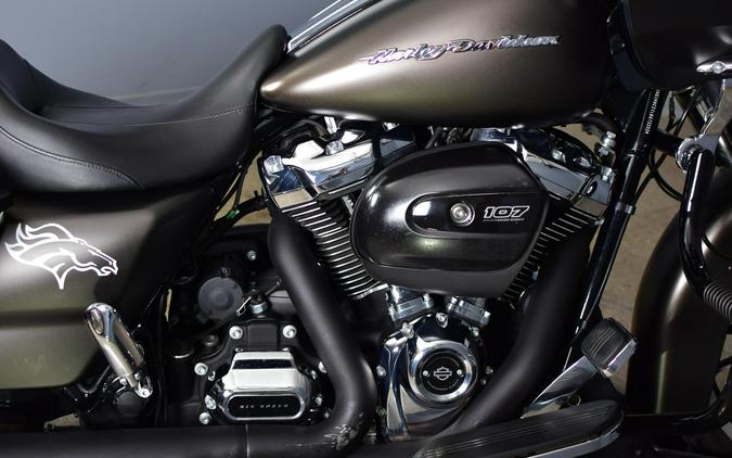 2020 Harley-Davidson Road Glide River Rock Gray Denim
