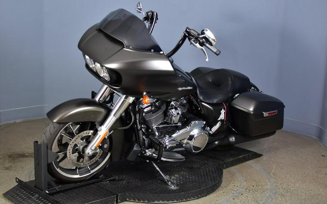 2020 Harley-Davidson Road Glide River Rock Gray Denim