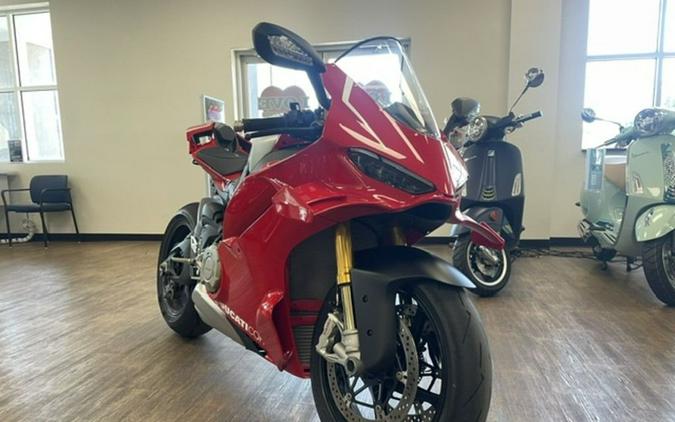 2026 Ducati Panigale V4 R