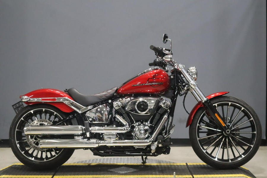 2025 Harley-Davidson Breakout Brilliant Red