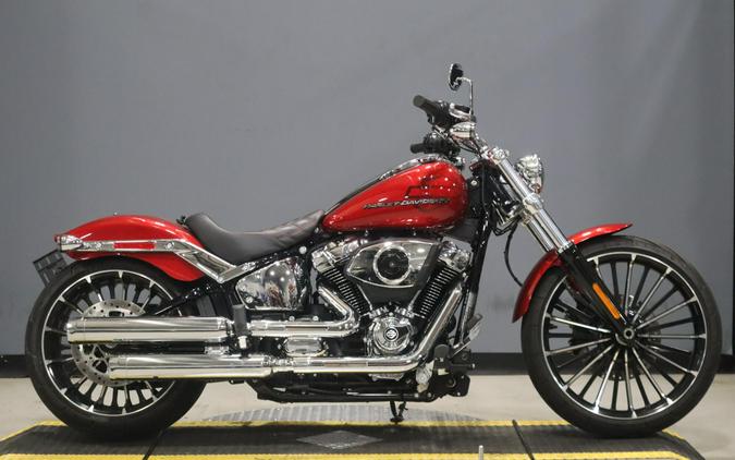 2025 Harley-Davidson Breakout Brilliant Red