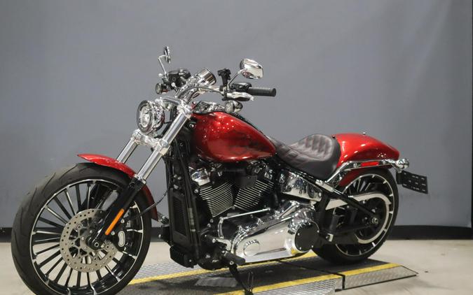 2025 Harley-Davidson Breakout Brilliant Red