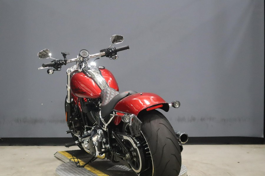 2025 Harley-Davidson Breakout Brilliant Red