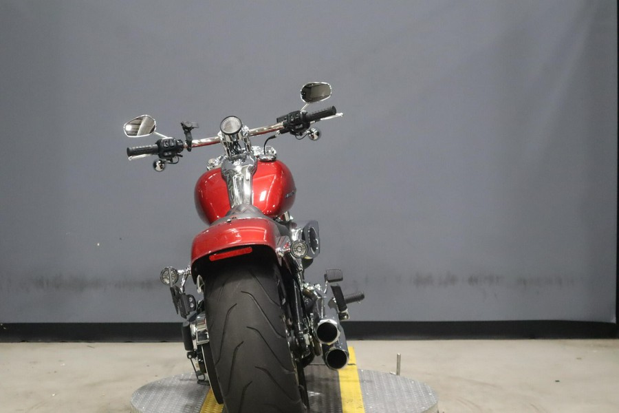 2025 Harley-Davidson Breakout Brilliant Red