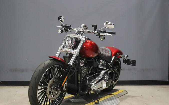 2025 Harley-Davidson Breakout Brilliant Red
